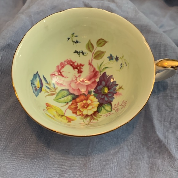 Vintage rare find Royal Grafton Tea Cup - Picture 2 of 6
